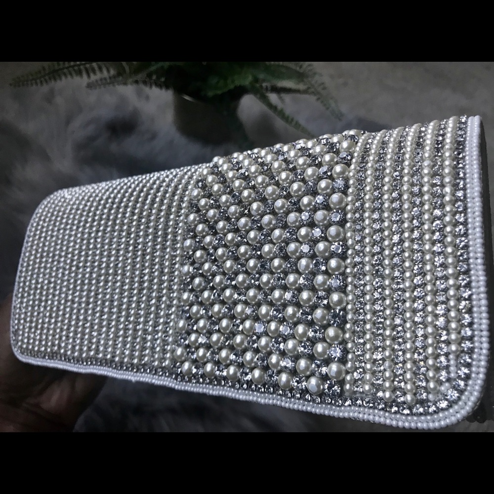 🆕✨ Luxury Custom Made Diamanté & Pearl Clutch  ✨✨